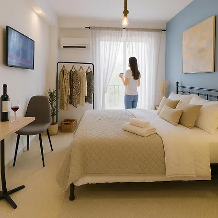 Stylish, Comfy Suite In The Heart Of Athens-2